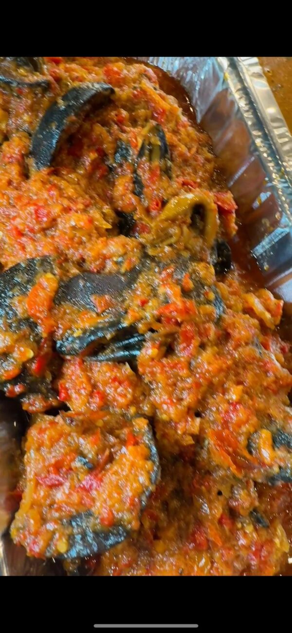 Peppered ponmo and snails (Half pan)