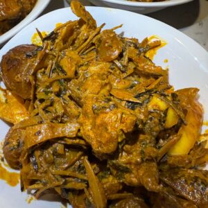 Nkwobi garnished with ugba